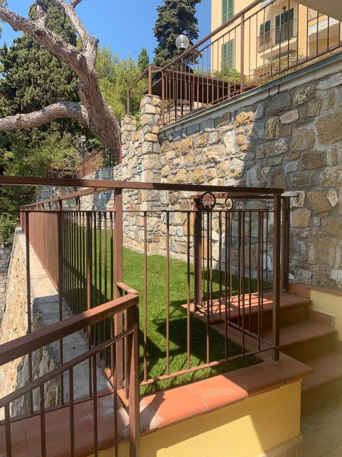 Appartamento La terrazza nel blu Imperia Esterno foto